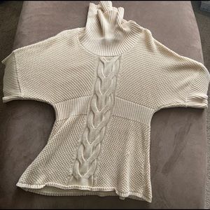 🌸Sale 3 for $10🌸 Calvin Klein Tan Sweater